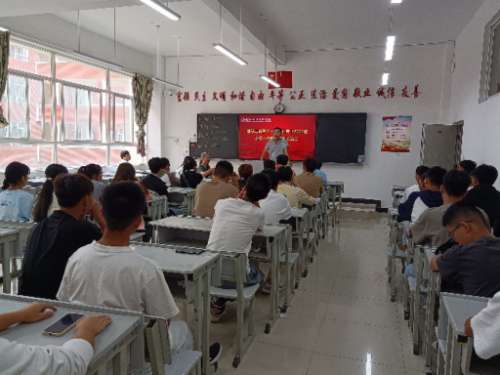 【魅力工程】-建筑工程学院土木工程专业2023级新生入学教育培训交流会顺利召开 第 6 张