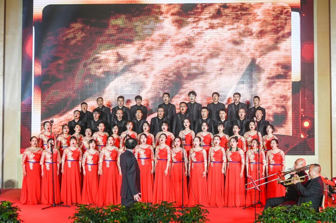 燃！经管教师唱响红色经典，踔厉奋进新征程 第 9 张