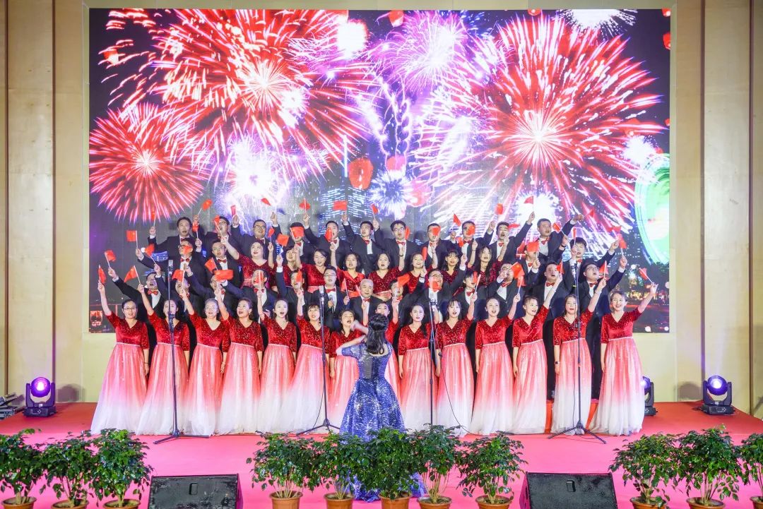 燃！经管教师唱响红色经典，踔厉奋进新征程 第 17 张