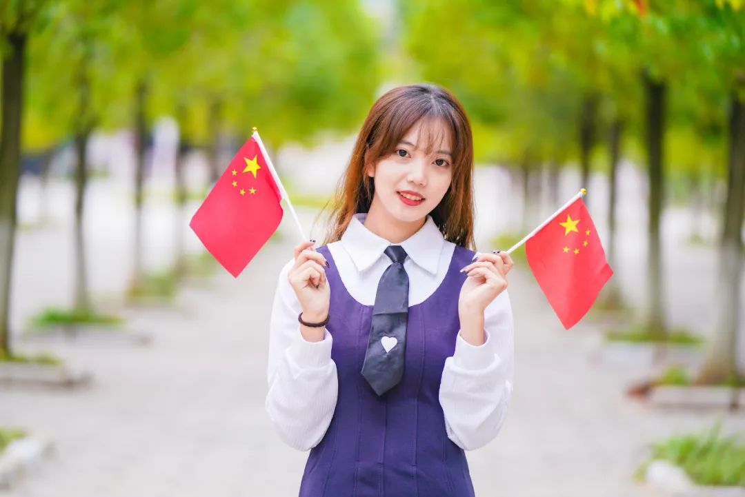 同心祝愿！云经管举行升旗仪式，共祝祖国生日快乐！ 第 16 张