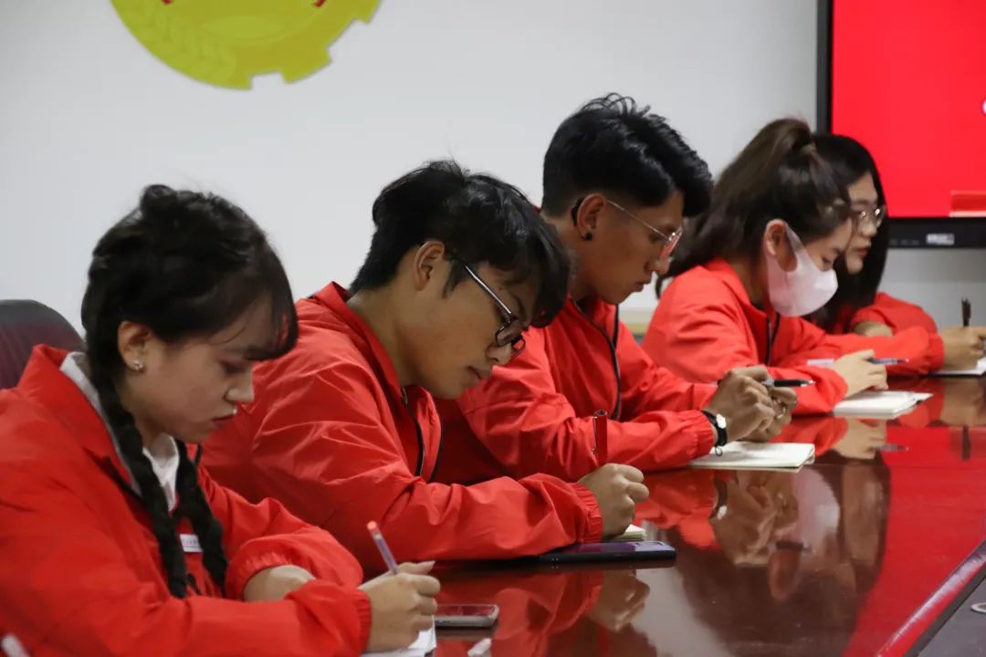 反响热烈！经管学子掀起学习党的十九届六中全会精神高潮 第 5 张