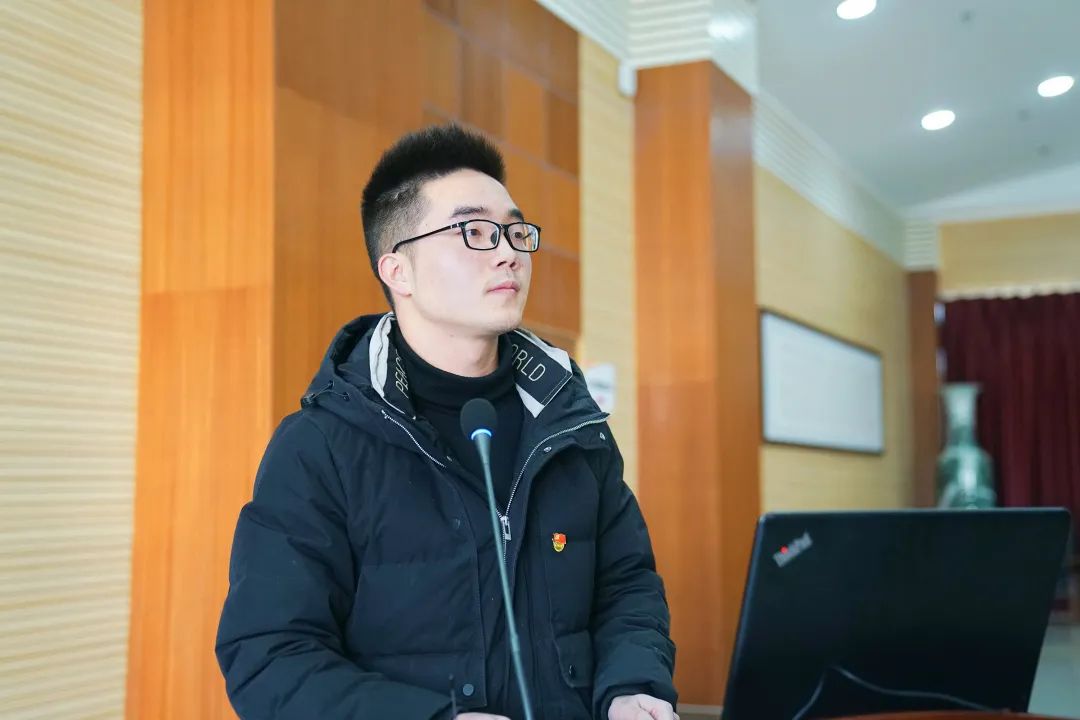 【经管党建】学校召开2020年度基层党组织书记抓基层党建工作述职评议会 第 4 张