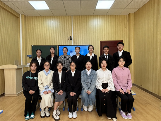 第十三届“翰文杯”决赛合影2.jpg 第十三届“翰文杯”决赛合影2.jpg