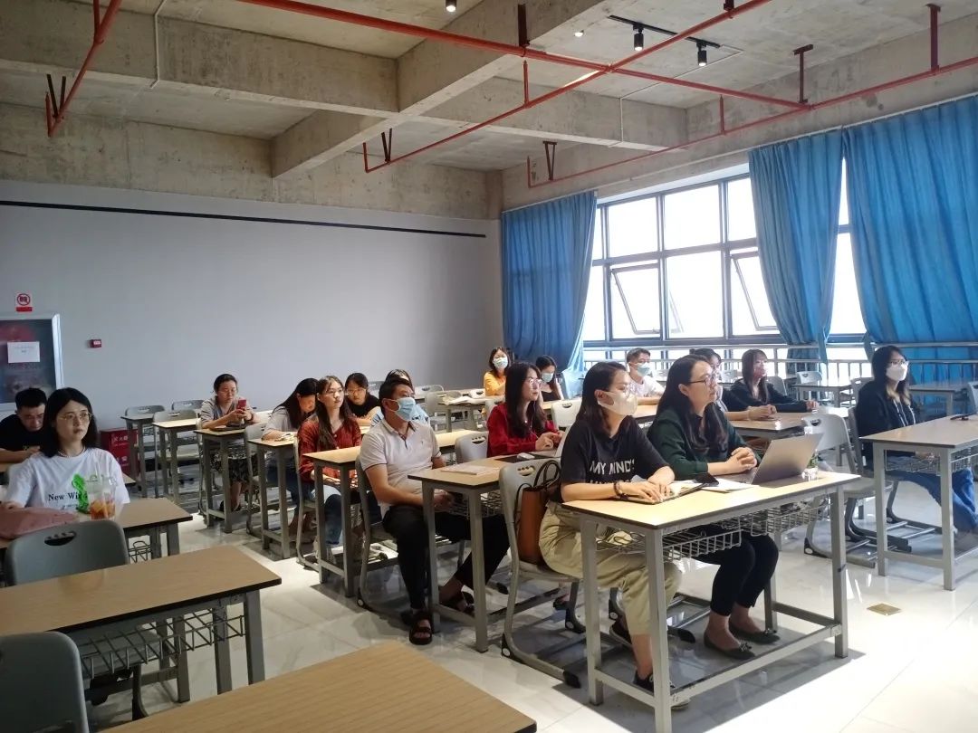 聆听历史回音 感悟爱国力量——艺术与传媒学院党支部组织观看《张桂梅思政大讲堂》 第 3 张