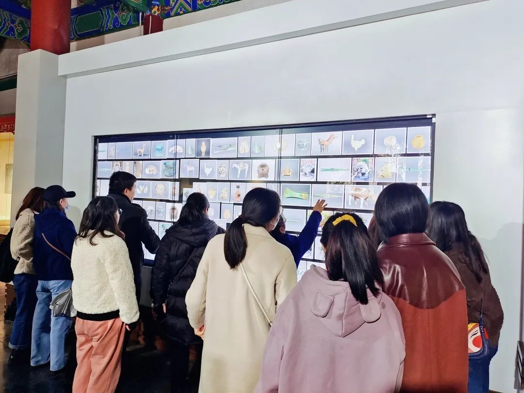 马克思主义学院举办党总支主题党日活动暨思想政治理论课教师社会实践活动 第 4 张
