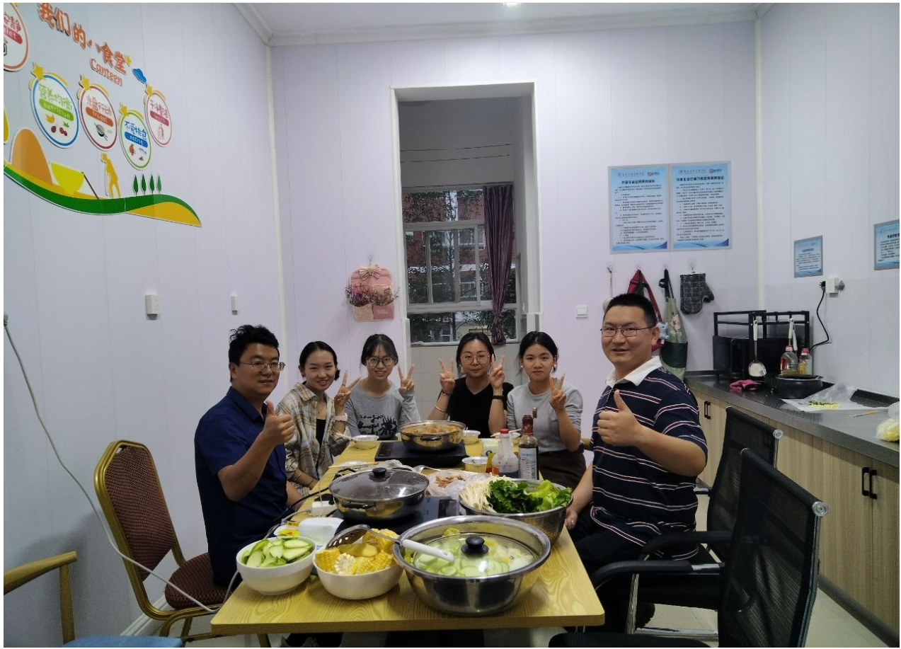 屏幕截图 2024-05-21 205738.png 屏幕截图 2024-05-21 205738.png