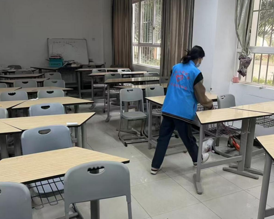 屏幕截图 2024-12-25 130230.png 屏幕截图 2024-12-25 130230.png