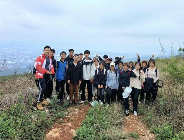 探寻药用植物的奥秘——中药学专业药用植物学课程梁王山中药秘境之行纪实 第 18 张 探寻药用植物的奥秘——中药学专业药用植物学课程梁王山中药秘境之行纪实 第 18 张