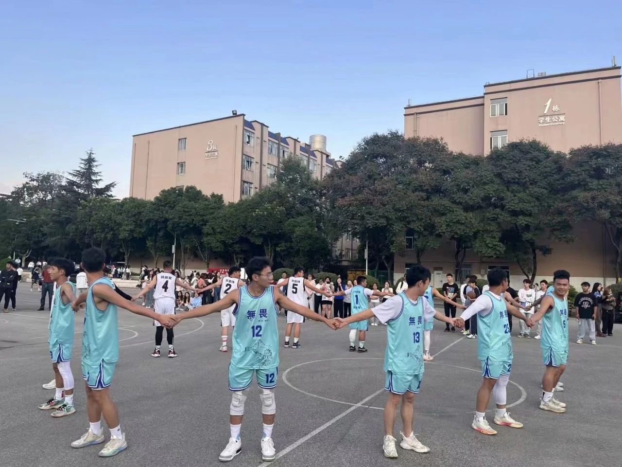 迎“篮”而上，精益“球”精丨云南经济管理学院医学院2023年迎新杯篮球赛开幕式 第 9 张