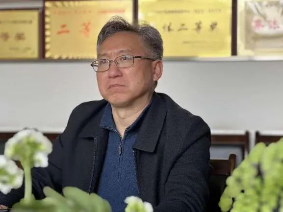 云南经济管理学院副校长孙俊一行访问昭通市第一人民医院 第 3 张 云南经济管理学院副校长孙俊一行访问昭通市第一人民医院 第 3 张