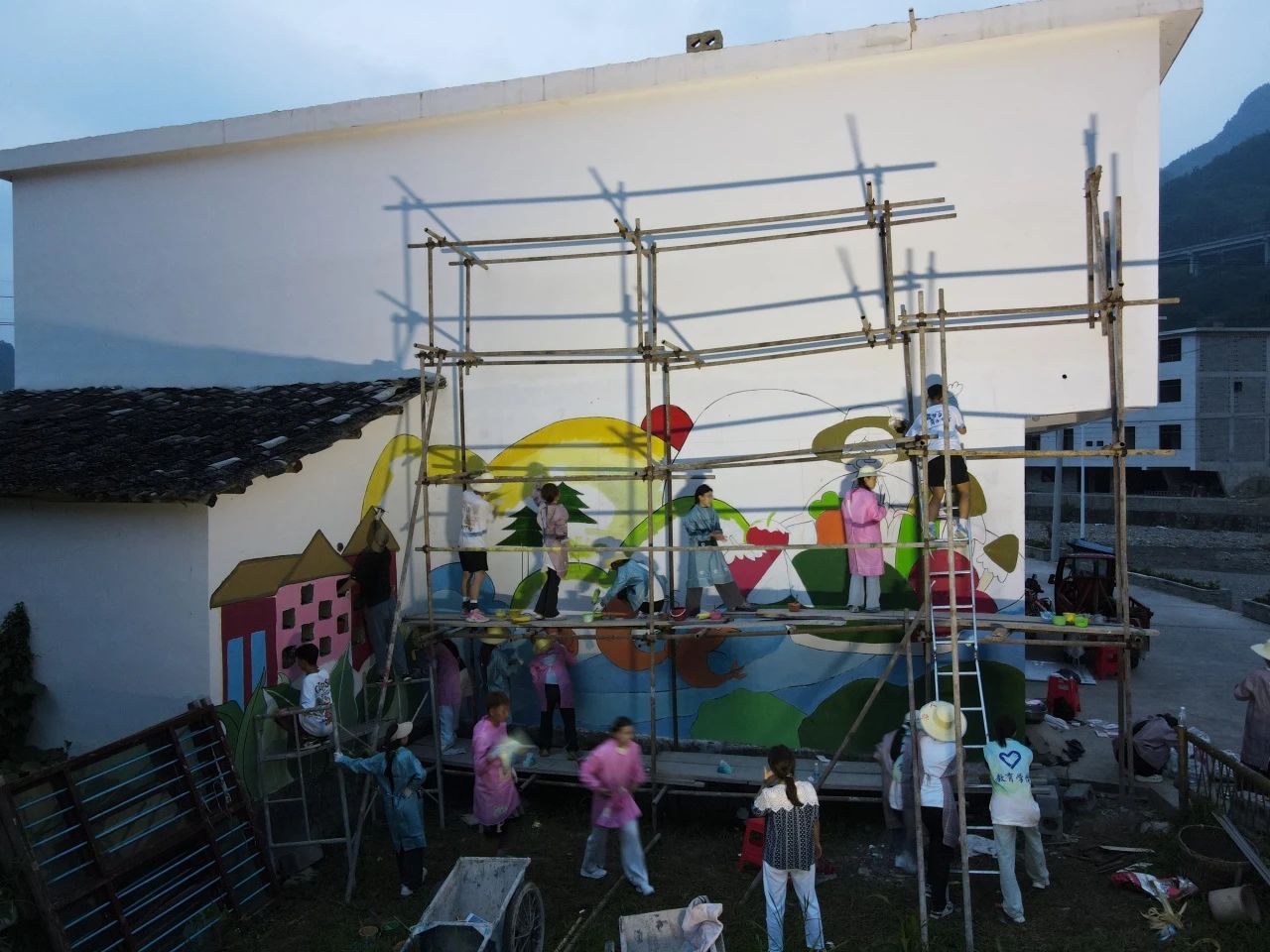 24e79f658ab09059e73393b469b73e09.jpg 24e79f658ab09059e73393b469b73e09.jpg