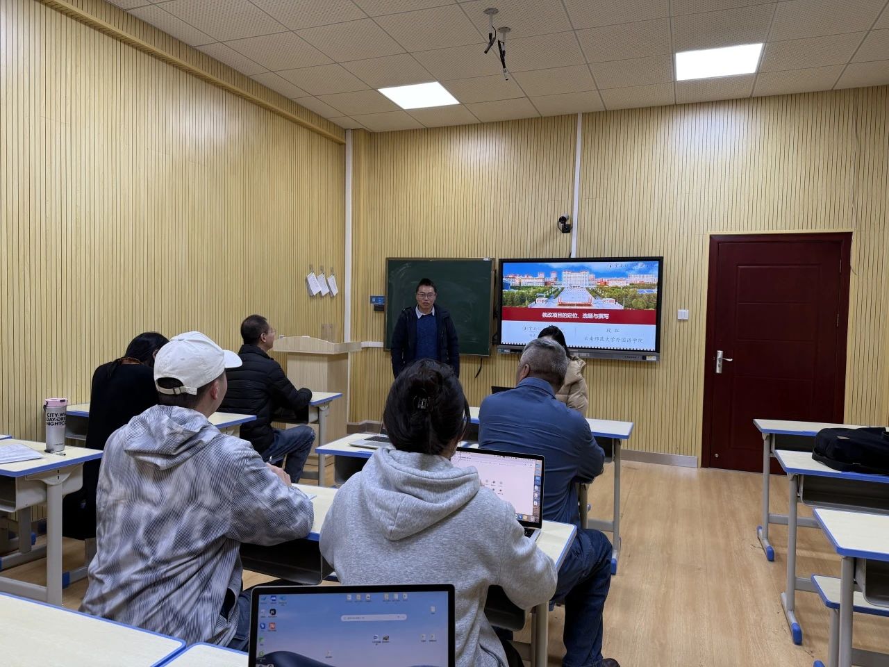 30f2d73cb735969914c8bf06ecc29d0b.jpg 30f2d73cb735969914c8bf06ecc29d0b.jpg