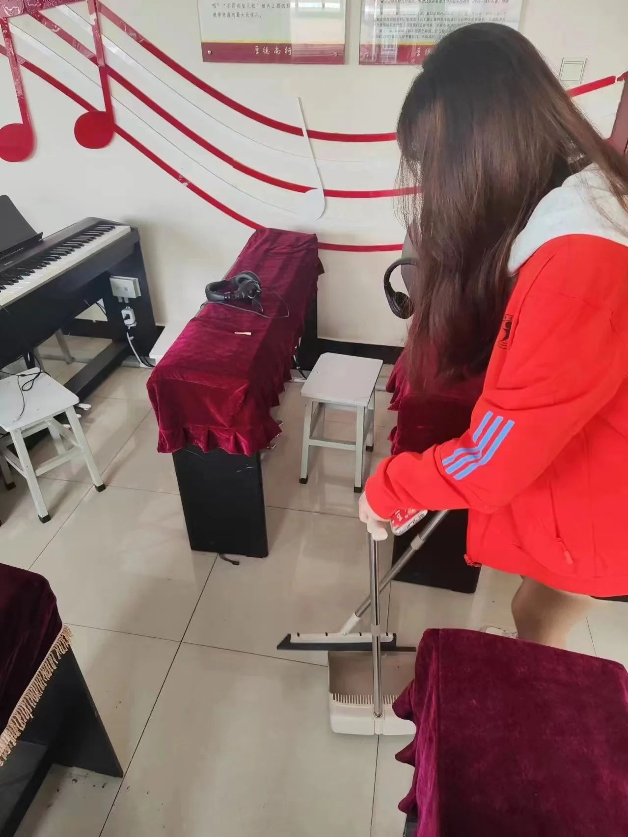 我为同学做实事 |携手同行,实事共进 第 1 张 我为同学做实事 |携手同行,实事共进 第 1 张