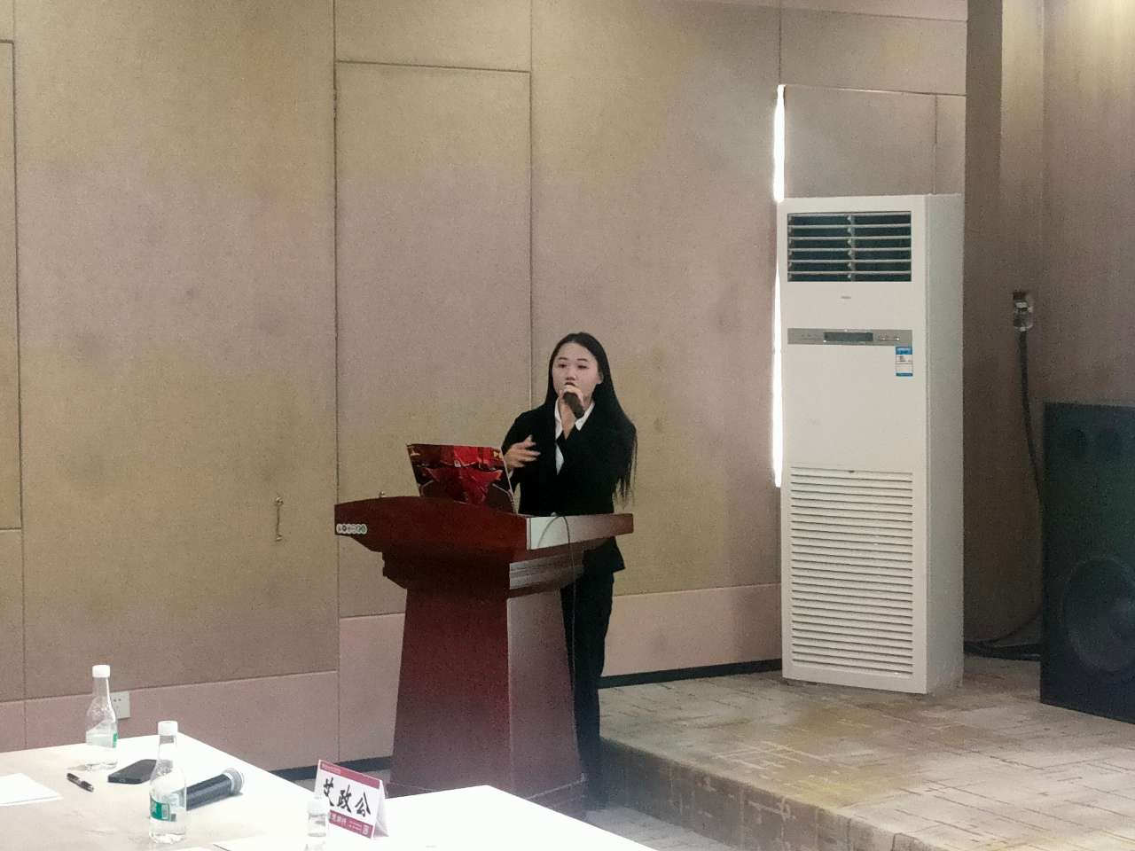 图片4.png 图片4.png