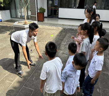 暑期社会实践‖小教繁星队 党建引领聚合力 专业实践暖童心 ——高职学院小学教育系党支部暑期社会实践活动拉开序幕 第 7 张