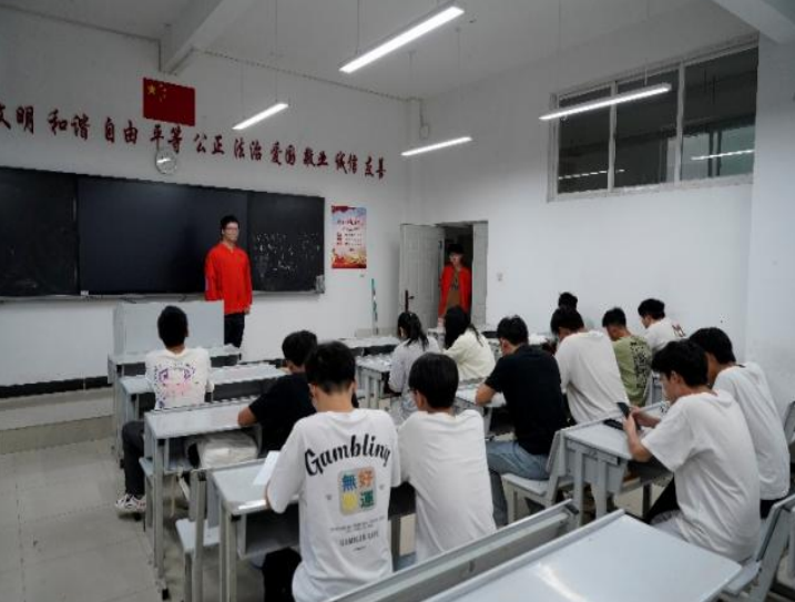 屏幕截图 2025-05-26 213509.png