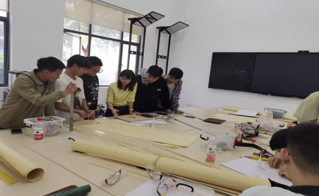 屏幕截图 2025-12-25 193932.png