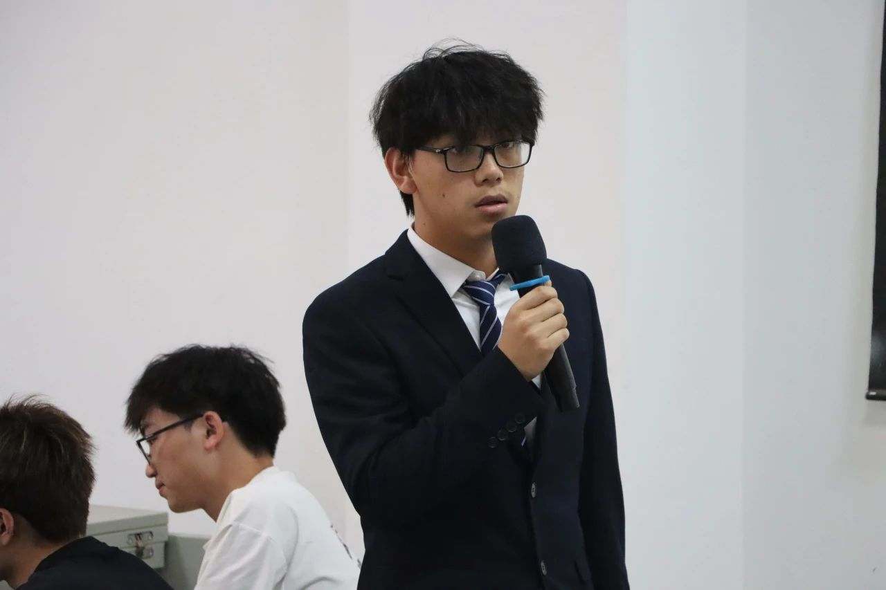 云南经济管理学院医学院学生组织换届:薪火相传,共启新程 第 11 张 云南经济管理学院医学院学生组织换届:薪火相传,共启新程 第 11 张