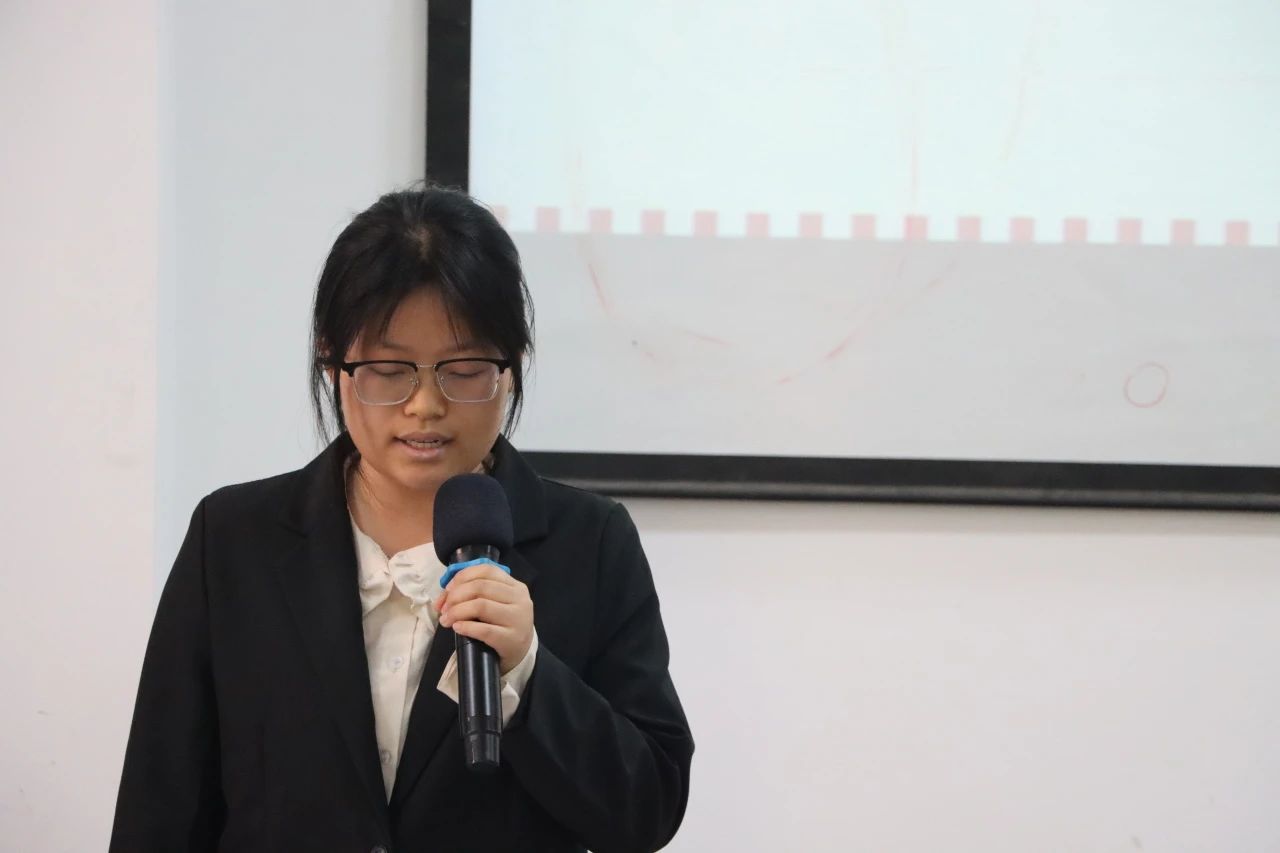 云南经济管理学院医学院学生组织换届:薪火相传,共启新程 第 14 张 云南经济管理学院医学院学生组织换届:薪火相传,共启新程 第 14 张