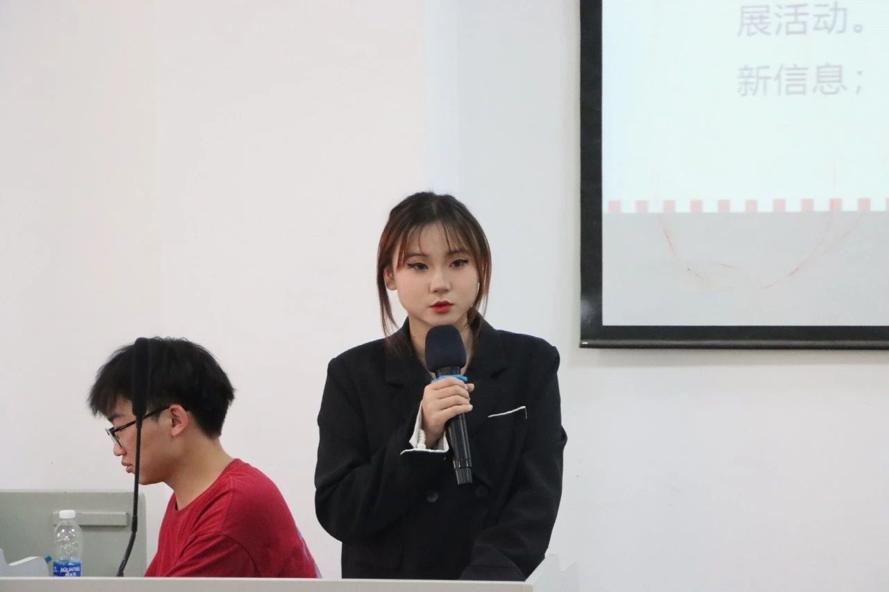 云南经济管理学院医学院学生组织换届:薪火相传,共启新程 第 17 张 云南经济管理学院医学院学生组织换届:薪火相传,共启新程 第 17 张