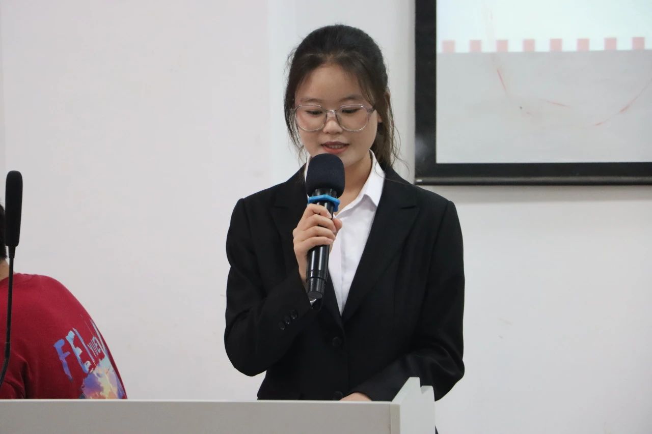 云南经济管理学院医学院学生组织换届:薪火相传,共启新程 第 18 张 云南经济管理学院医学院学生组织换届:薪火相传,共启新程 第 18 张