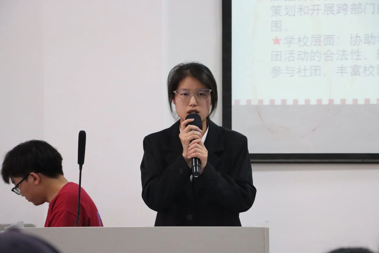云南经济管理学院医学院学生组织换届:薪火相传,共启新程 第 20 张 云南经济管理学院医学院学生组织换届:薪火相传,共启新程 第 20 张