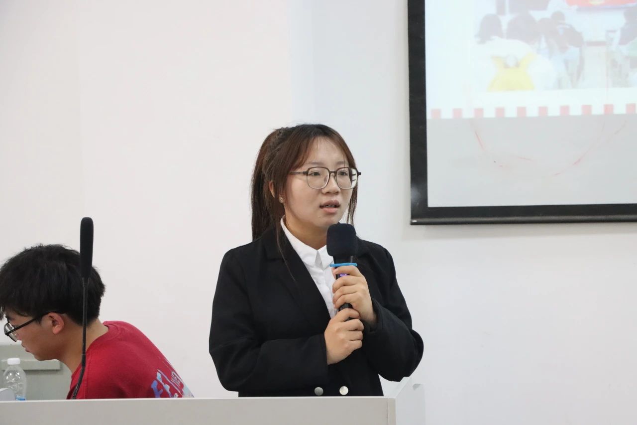 云南经济管理学院医学院学生组织换届:薪火相传,共启新程 第 21 张 云南经济管理学院医学院学生组织换届:薪火相传,共启新程 第 21 张