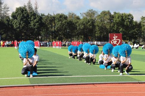 绿茵逐梦,医心启航 ——云南经济管理学院运动会开幕式暨首日赛事精彩速递 第 11 张 绿茵逐梦,医心启航 ——云南经济管理学院运动会开幕式暨首日赛事精彩速递 第 11 张