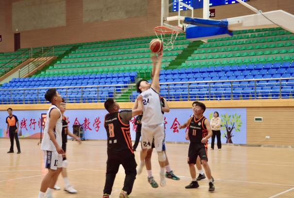 热血逐光,“篮”不住的青春!医学院篮球赛总决赛燃动校园 第 10 张 热血逐光,“篮”不住的青春!医学院篮球赛总决赛燃动校园 第 10 张