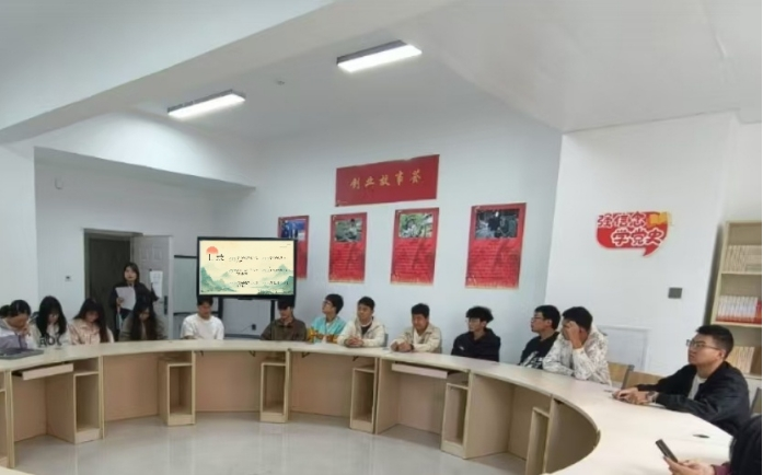 商学院在一站式开展拒绝攀比心理 拥抱健康人生教育活动 第 2 张