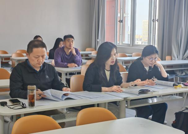 学子展风采，答辩启新程 ——商学院本科市场营销专业毕业论文答辩圆满举行 第 2 张