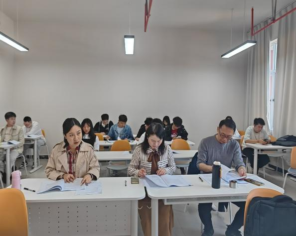 学子展风采,答辩启新程 ——商学院本科市场营销专业毕业论文答辩圆满举行 第 4 张 学子展风采,答辩启新程 ——商学院本科市场营销专业毕业论文答辩圆满举行 第 4 张